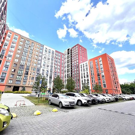 Osapart Beautiful Apartment In A Complex Semycvit Lvov Exteriér fotografie