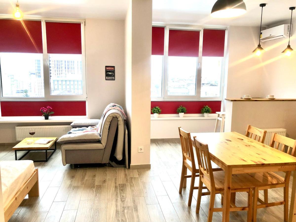 Osapart Beautiful Apartment In A Complex Semycvit Lvov Exteriér fotografie